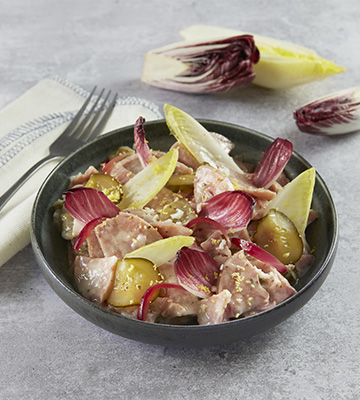 Museau de porc et endives multicolores, pickles d'oignons rouges