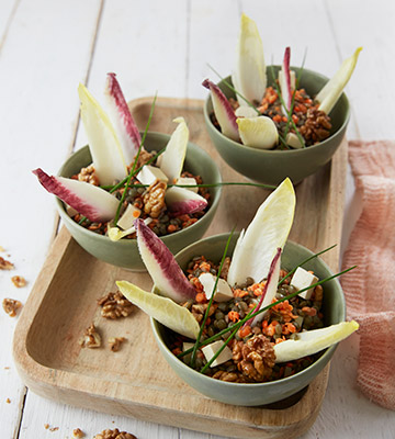 Verrines de trio de lentilles, endives multicolores, tofu et noix de cajou 